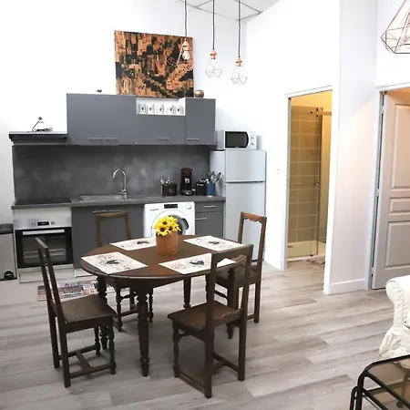 דירה Du Garage *